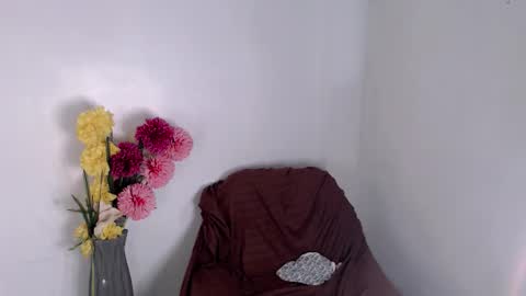 Miles online show from November 25, 9:20 am