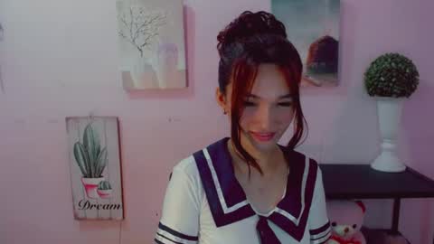 Snapshot of urblossom_princess chatting on June 22, 5:21 pm urblossom_princess online show from June 22, 5:21 pm