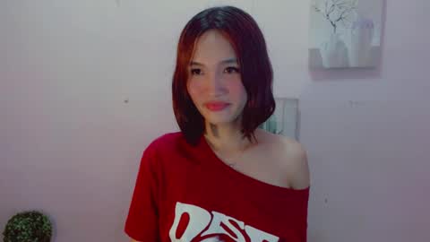 Snapshot of urblossom_princess chatting on July 17, 3:18 pm urblossom_princess online show from July 17, 3:18 pm