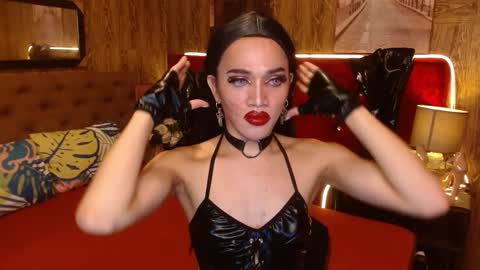 Snapshot of urcumgirlasiants chatting on December 13, 2:43 am KENDALL online show from December 13, 2:43 am