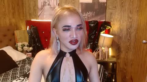 Snapshot of urcumgirlasiants chatting on January 4, 1:21 pm KENDALL online show from January 4, 1:21 pm