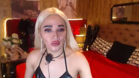 Snapshot of urcumgirlasiants chatting on January 11, 6:12 pm KENDALL online show from January 11, 6:12 pm