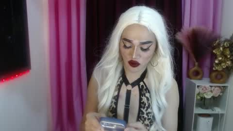 Snapshot of urcumgirlasiants chatting on September 26, 4:11 pm KENDALL online show from September 26, 4:11 pm