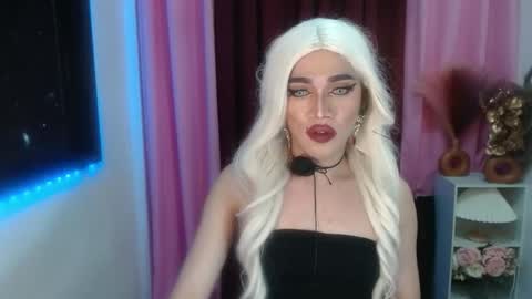 Snapshot of urcumgirlasiants chatting on October 16, 5:47 pm KENDALL online show from October 16, 5:47 pm