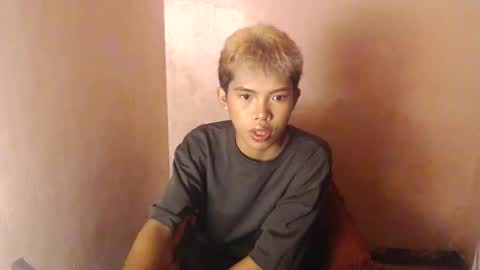 Snapshot of urcumjp chatting on June 2, 9:39 pm urcumjp online show from June 2, 9:39 pm