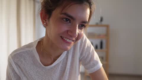 Snapshot of urcutelinda chatting on December 13, 8:47 pm Linda Restrepo online show from December 13, 8:47 pm