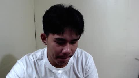 Snapshot of urcutie_asianboy chatting on September 15, 6:57 am KEN online show from September 15, 6:57 am