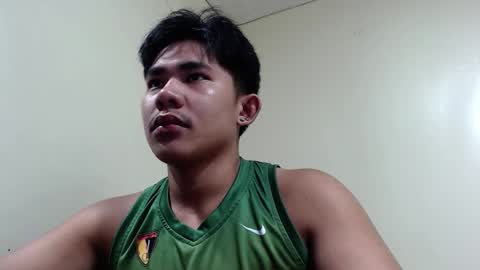 Snapshot of urcutie_asianboy chatting on September 16, 8:04 am KEN online show from September 16, 8:04 am
