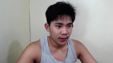 Snapshot of urcutie_asianboy chatting on October 12, 8:13 am KEN online show from October 12, 8:13 am