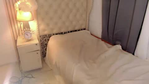 urdream_bride online show from February 25, 6:53 pm