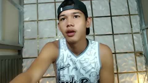 urdreamboy_clarin online show from February 13, 9:33 pm