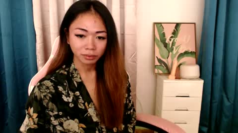 ayumi reacher online show from February 7, 5:29 pm