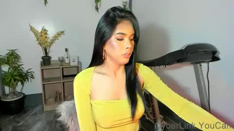 Angela Cullens online show from December 26, 2:22 am