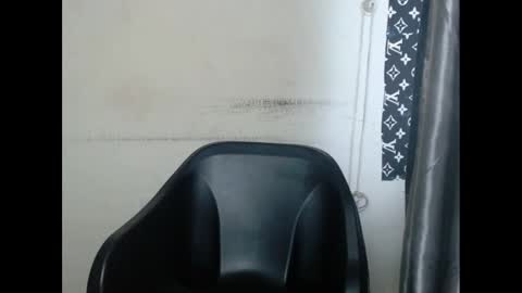 urflirtydoll online show from January 29, 11:56 pm