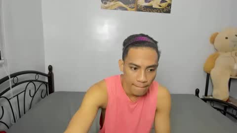 urfucker_vinz online show from February 5, 12:32 pm