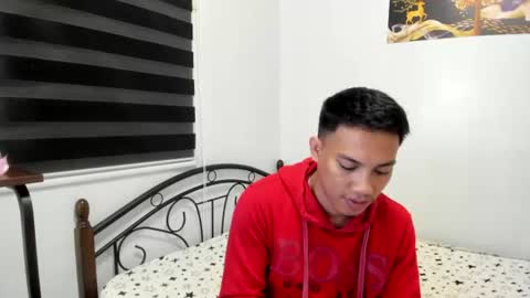 urfucker_vinz online show from July 3, 12:22 pm