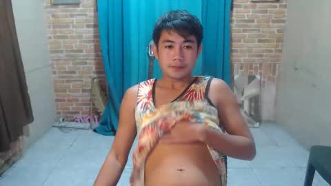 Snapshot of urfucking_nin15 chatting on February 16, 11:39 am urfucking_nin15 online show from February 16, 11:39 am