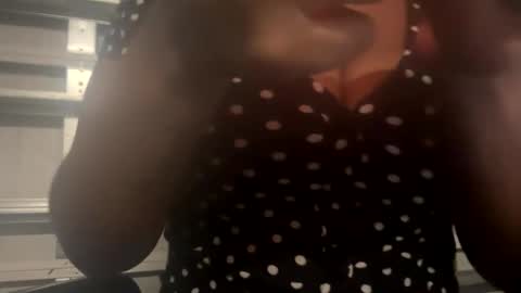 urgeminibrat online show from April 6, 4:32 am