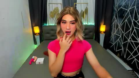 Snapshot of urgorgeous_matty chatting on September 22, 5:20 am BigCockSelfsuckerForYou online show from September 22, 5:20 am
