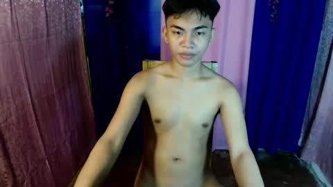 Snapshot of urguy_marco chatting on September 28, 2:39 am urguy_marco online show from September 28, 2:39 am