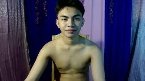 Snapshot of urguy_marco chatting on October 17, 6:54 pm urguy_marco online show from October 17, 6:54 pm