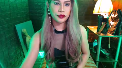 queen norelle online show from December 20, 7:28 pm