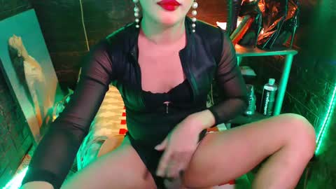 queen norelle online show from March 9, 5:28 pm