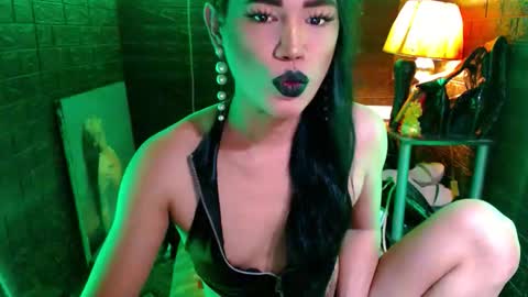 Snapshot of urhardcockqueenxxx chatting on April 23, 2:35 am queen norelle online show from April 23, 2:35 am