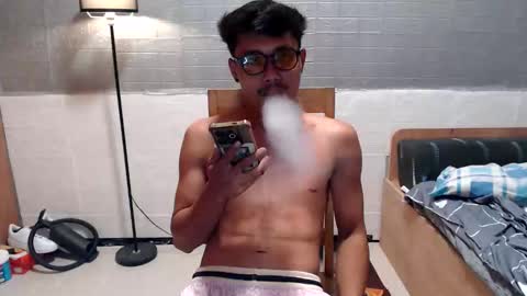 urhot_frank online show from January 8, 12:07 pm