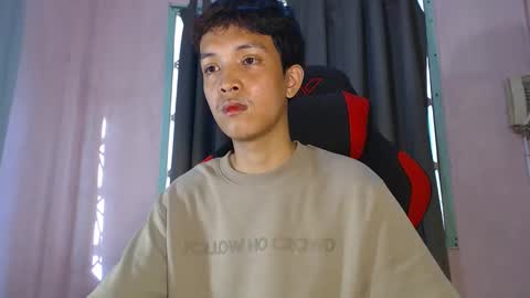 urhot_johny online show from April 7, 10:42 pm