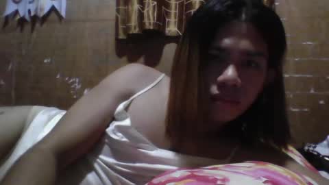 Snapshot of urhottest_zoe chatting on June 20, 6:11 pm zoe online show from June 20, 6:11 pm