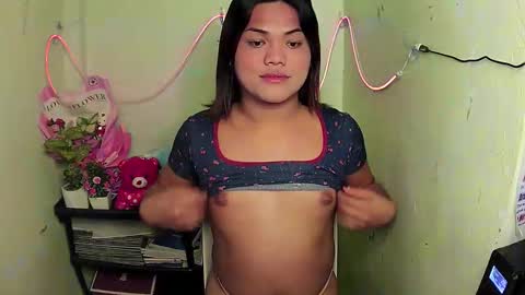 urhottie_bella online show from September 23, 2:42 pm