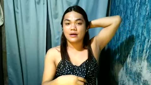 urhottie_bella online show from July 4, 7:09 pm