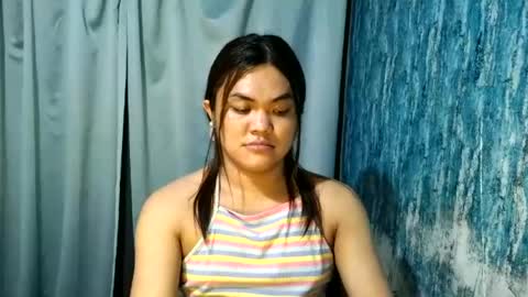 urhottie_bella online show from July 7, 7:56 am
