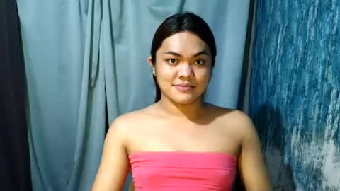 urhottie_bella online show from July 25, 9:07 am