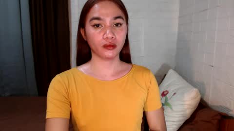 Snapshot of urhottylicious_cum chatting on February 17, 1:36 am urhottylicious_cum online show from February 17, 1:36 am