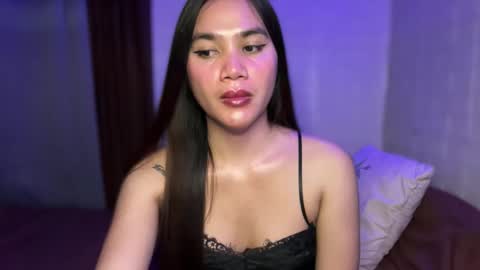 Snapshot of urhottylicious_cum chatting on April 28, 12:32 pm urhottylicious_cum online show from April 28, 12:32 pm