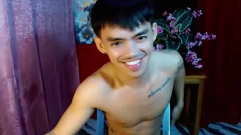 urhunky_boy online show from June 15, 8:22 pm