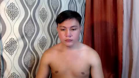 Snapshot of urhunky_ivan chatting on January 20, 7:25 am urhunky_ivan online show from January 20, 7:25 am
