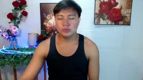 Snapshot of urhunky_ivan chatting on July 12, 5:15 pm urhunky_ivan online show from July 12, 5:15 pm