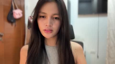 Amira online show from September 25, 12:58 am