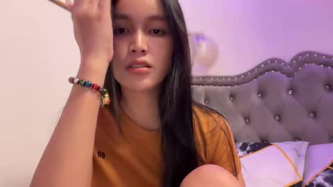 Amira online show from November 4, 9:52 am