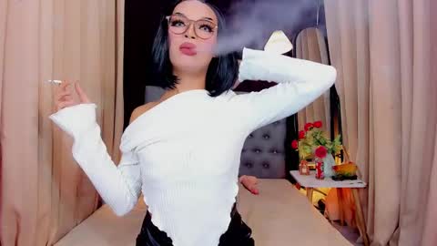 Snapshot of urladyprincessmassivecock chatting on January 5, 7:49 pm jhaii online show from January 5, 7:49 pm