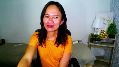 urlovely_che online show from October 15, 4:56 am