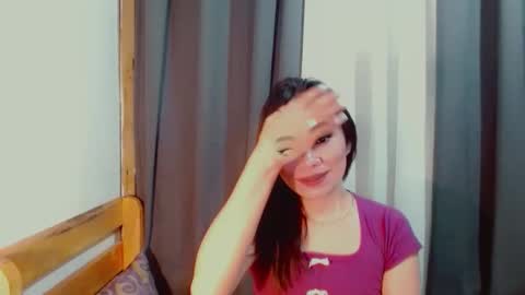 urlovely_che online show from December 14, 11:31 pm