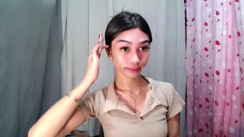 Snapshot of urloverjasmine_xx chatting on May 9, 1:55 am urloverjasmine_xx online show from May 9, 1:55 am