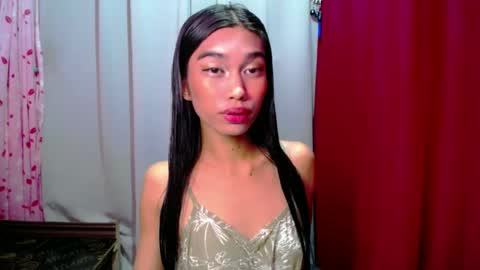Snapshot of urloverjasmine_xx chatting on June 30, 2:23 am urloverjasmine_xx online show from June 30, 2:23 am