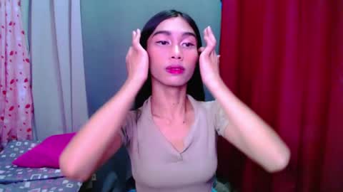 Snapshot of urloverjasmine_xx chatting on July 21, 8:16 am urloverjasmine_xx online show from July 21, 8:16 am