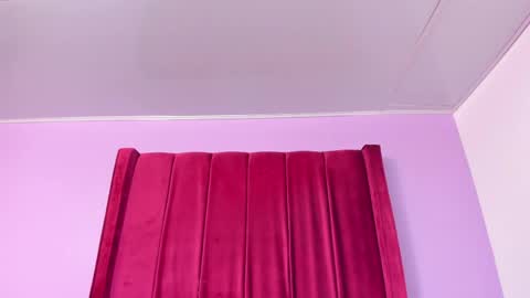 Love online show from April 11, 10:25 pm