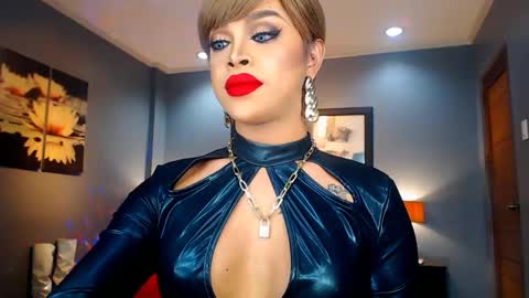 UrMajestyTyra online show from January 24, 12:31 am